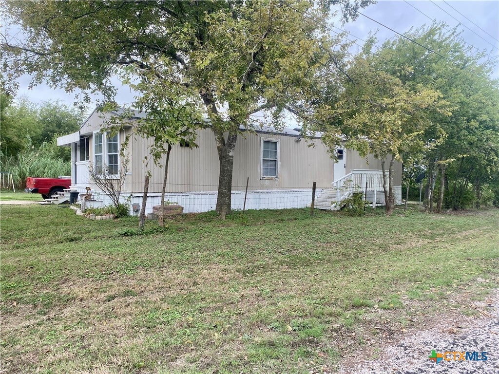 9690 Ave E