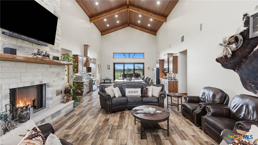 Photo of 12093 Sulphur Springs Road, Adkins, TX 78101 (MLS # 624303)