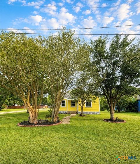 Photo of 1109 4th Street, Palacios, TX 77465 (MLS # 617631)