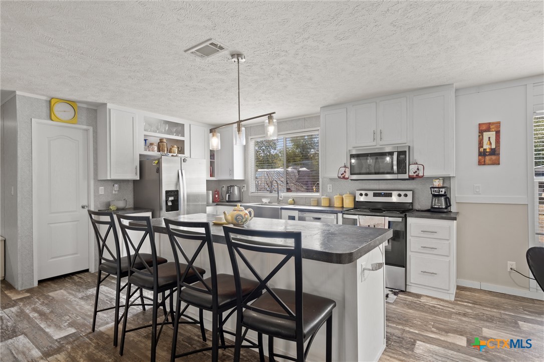 2316 County Road 404 Loop