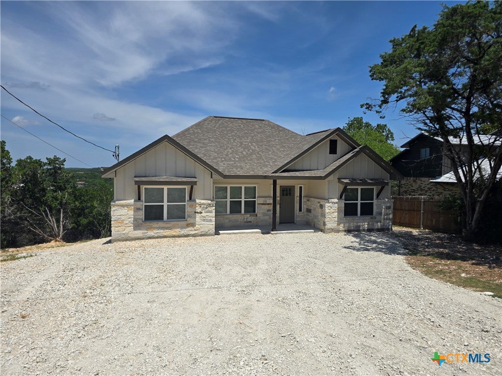 Photo of 563 Irene Drive, Canyon Lake, TX 78133 (MLS # 621245)