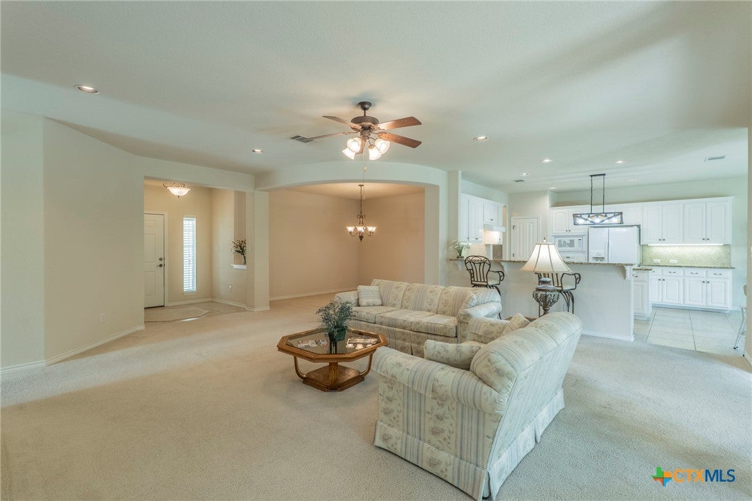 508 SABINE DR