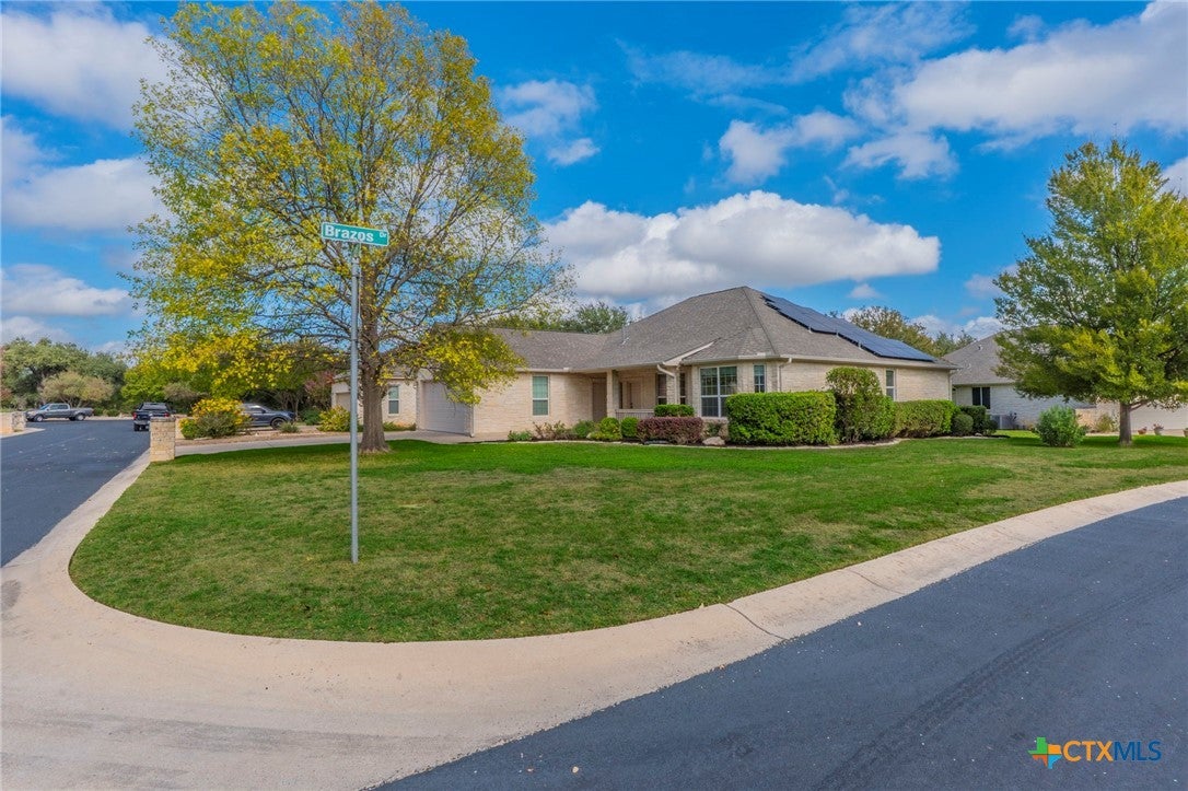 508 SABINE DR