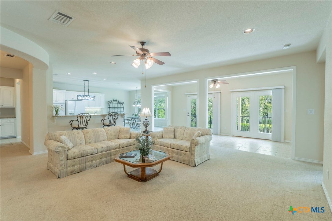 508 SABINE DR