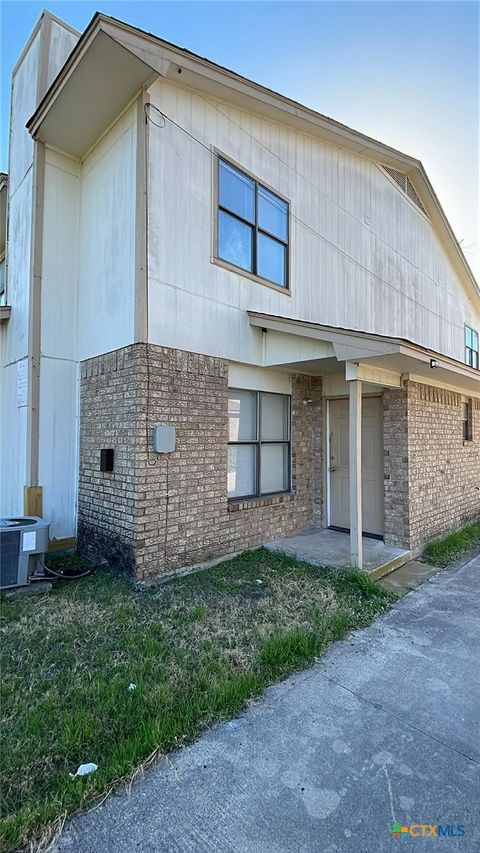 1813 Cedarhill Units A-D Drive Killeen TX 76543