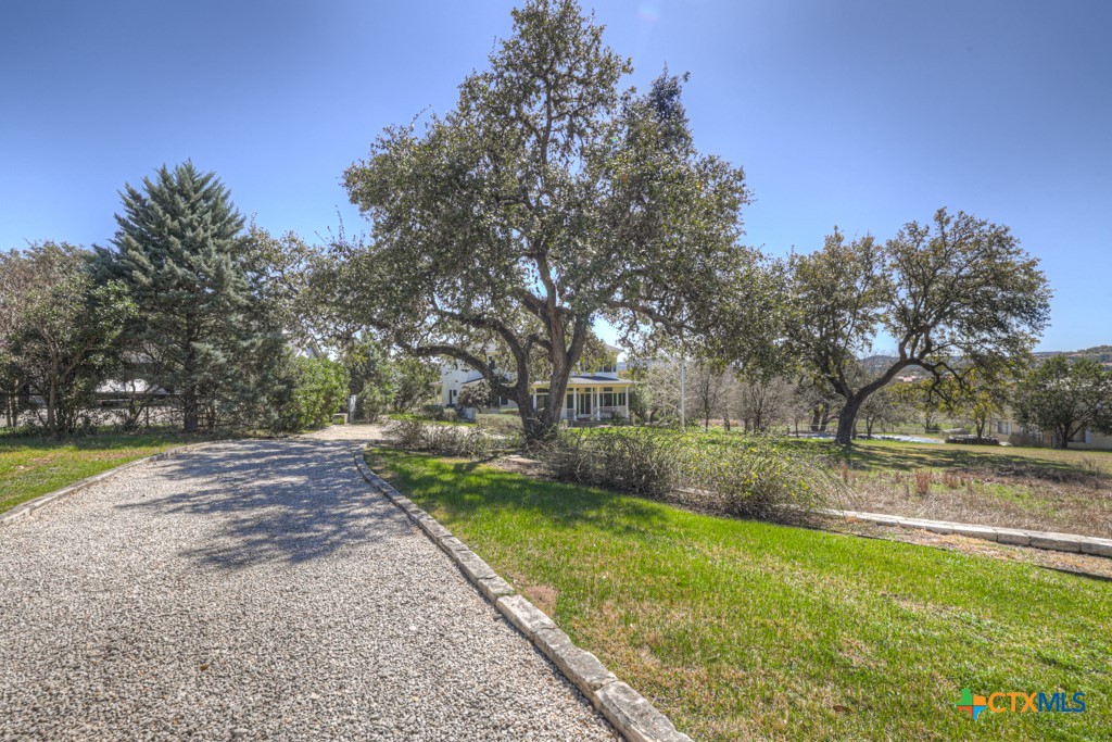 120 Oak Hideaway Drive