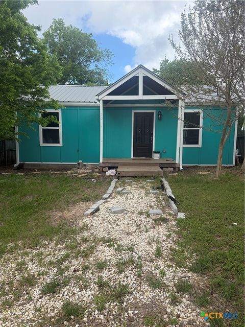 Photo of 504 S 6th Street, Gatesville, TX 76528 (MLS # 610064)