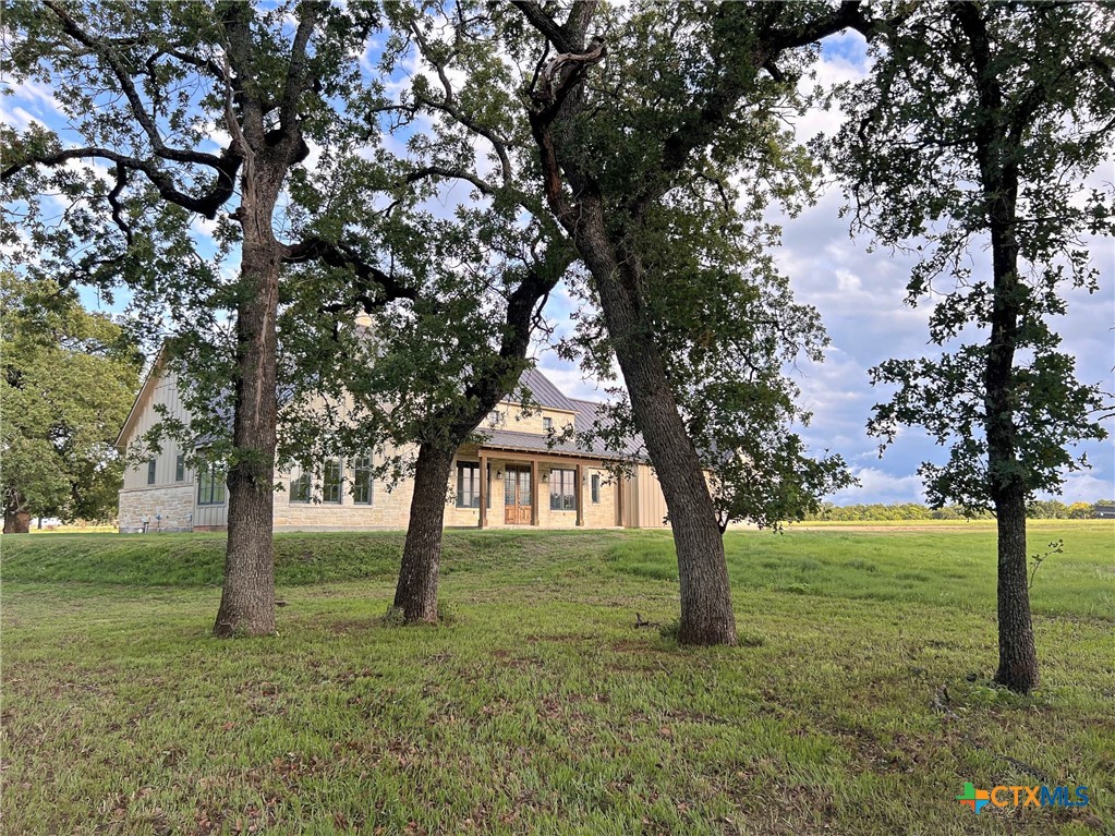 1402 Countryside Bend