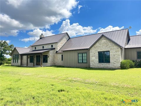 1402 Countryside Bend Fredericksburg TX 78624