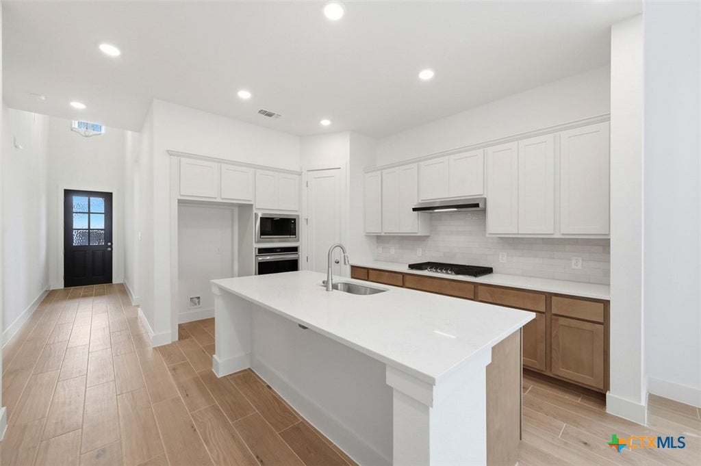 Photo of 2558 High Ground, San Antonio, TX 78245 (MLS # 605284)