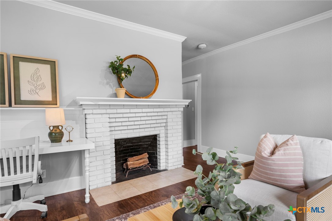 114 E 10th Avenue