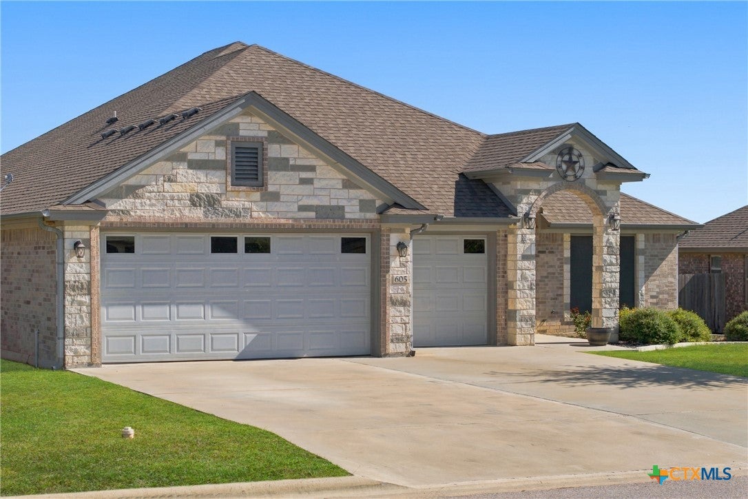 605 Willow Drive
