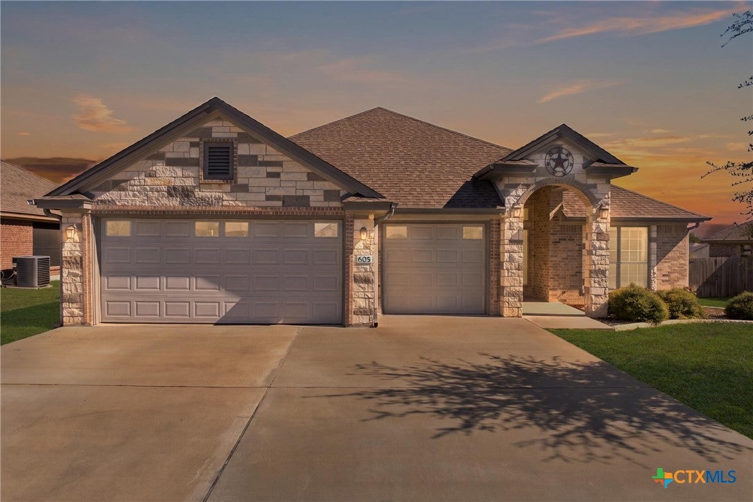 605 Willow Drive