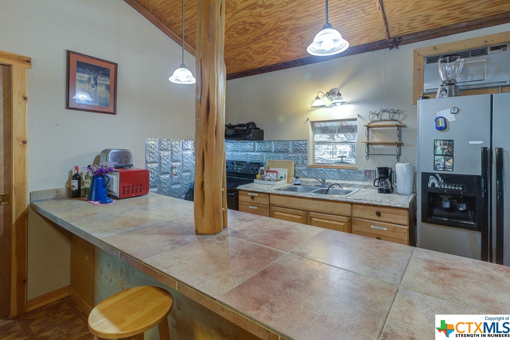 New Braunfels, Texas 78132, United States, 2 Bedrooms Bedrooms, ,3 BathroomsBathrooms,Residential,Active,73870