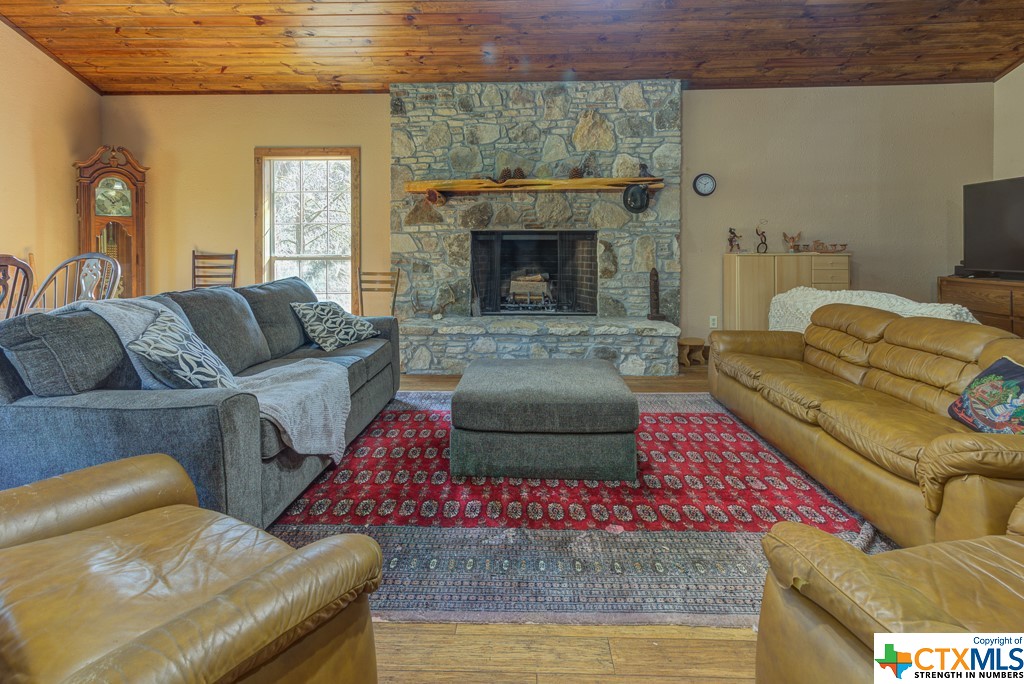 New Braunfels, Texas 78132, United States, 2 Bedrooms Bedrooms, ,3 BathroomsBathrooms,Residential,Active,73870