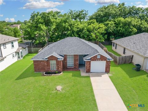 Photo of 2302 Cactus Drive, Killeen, TX 76549 (MLS # 613869)