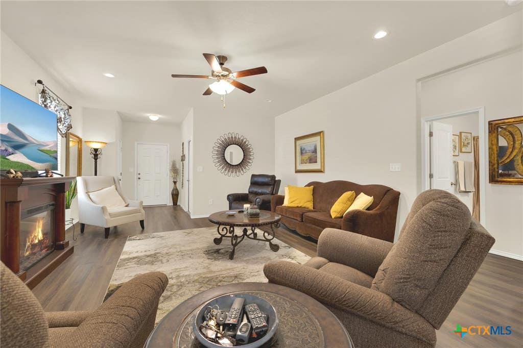 Photo of 124 Laurel Grace Lane, New Braunfels, TX 78130 (MLS # 621538)