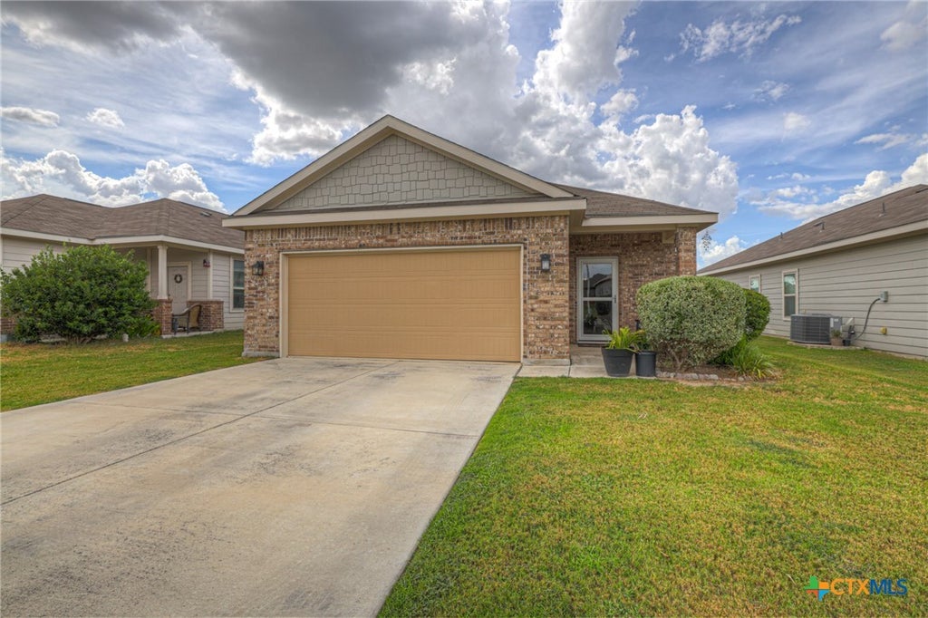 Photo of 124 Laurel Grace Lane, New Braunfels, TX 78130 (MLS # 621538)