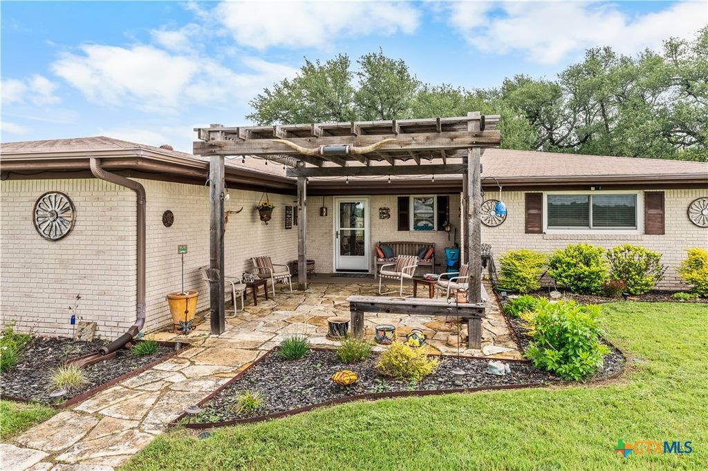 Photo of 2911 Osage Road, Gatesville, TX 76528 (MLS # 613255)