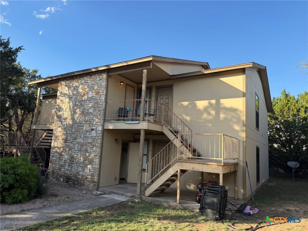 Photo of 20700 Bonanza Street, Lago Vista, TX 78645 (MLS # 610501)