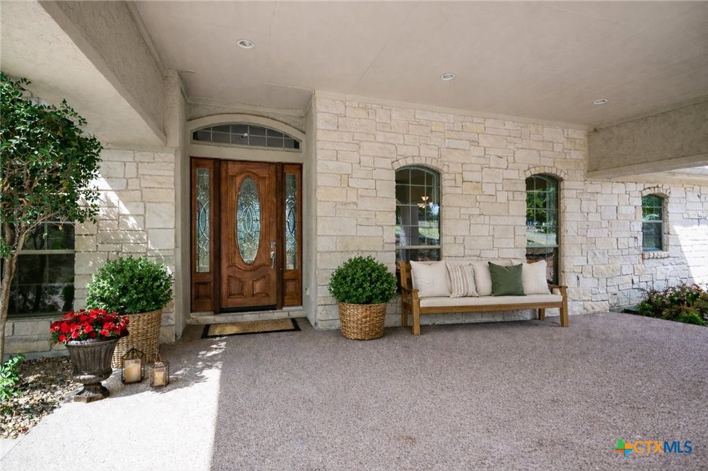 Photo of 19620 Single Peak Cove, Spicewood, TX 78669 (MLS # 610940)