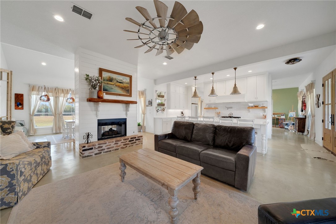 2367 Laubach Road