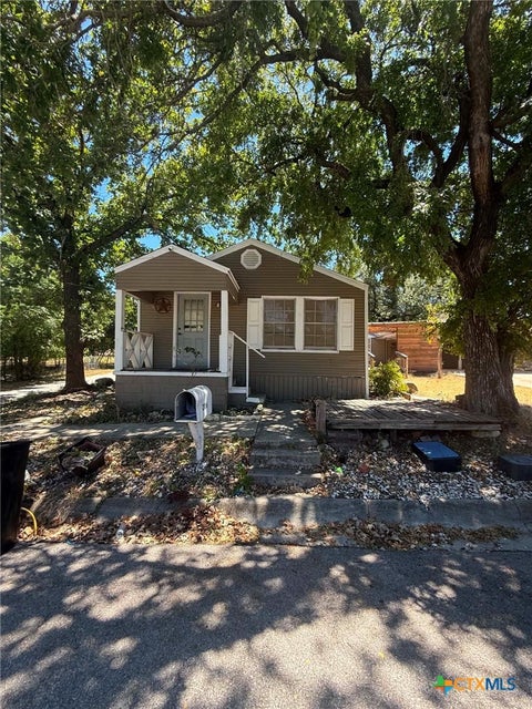 Photo of 206 W Avenue B, Lampasas, TX 76550 (MLS # 623758)