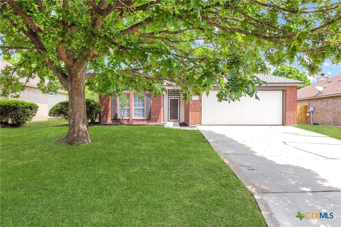 1808 Stratford Drive