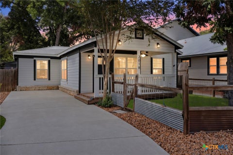 Photo of 2018 Katy Street, New Braunfels, TX 78130 (MLS # 625140)