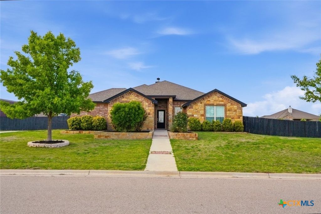 Photo of 3110 Saint Luke Street, Salado, TX 76571 (MLS # 610040)