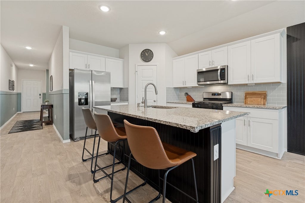 Photo of 438 Kayden Point, New Braunfels, TX 78130 (MLS # 621521)