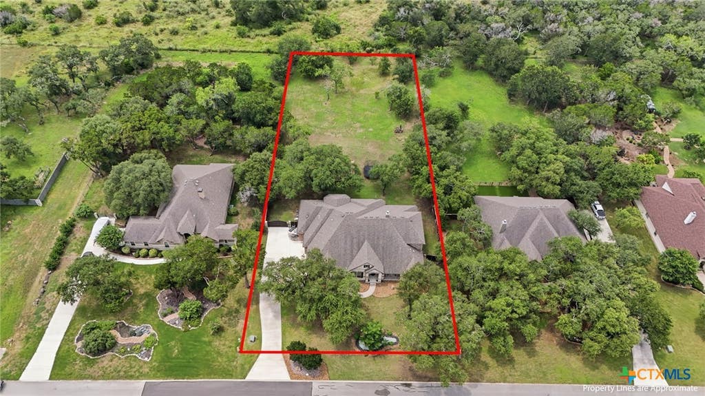 Photo of 563 Solms Forest, New Braunfels, TX 78132 (MLS # 617058)