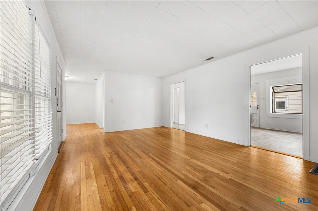 510 W Thompson Avenue