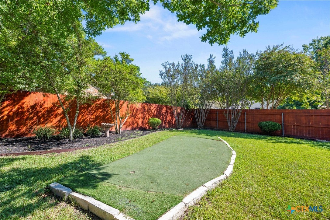 2204 Windsong Lane