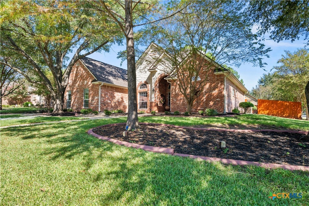 2204 Windsong Lane