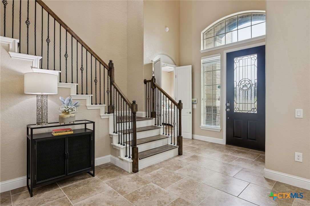 2194 Ranch Loop Drive