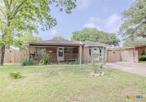 Photo of 2903 Gayle Street, Victoria, TX 77901 (MLS # 612129)