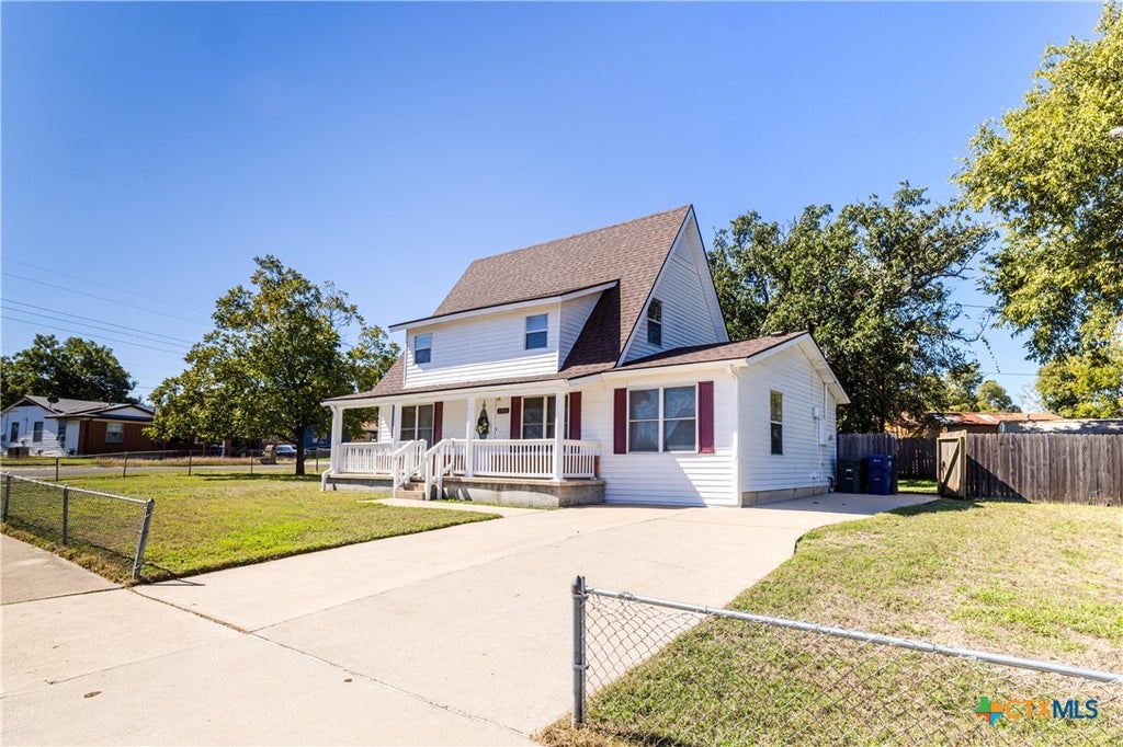 Photo of 2308 Post Oak Avenue, Copperas Cove, TX 76522 (MLS # 628242)