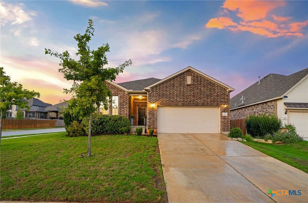 Photo of 1539 Balcones Fault, New Braunfels, TX 78132 (MLS # 627499)