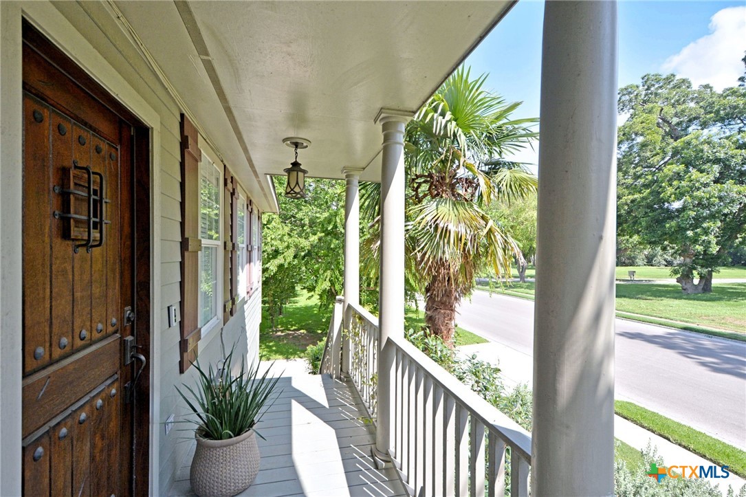 325 & 337 Fair Lane