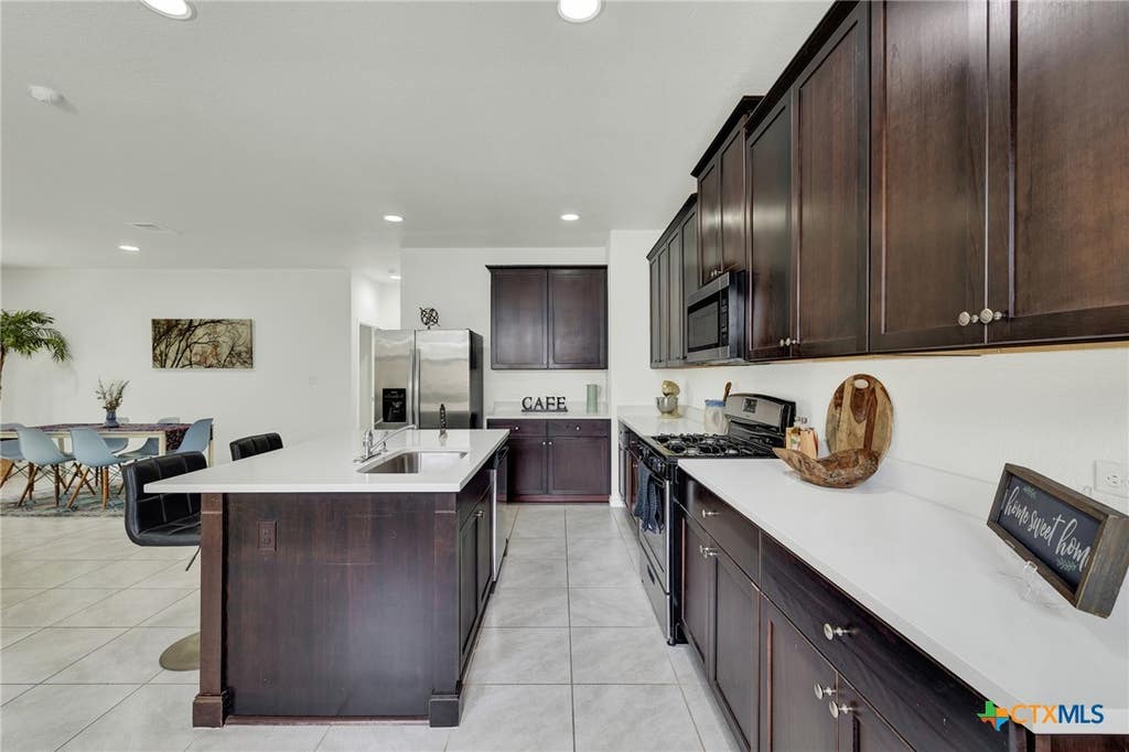 Photo of 216 Mary Max Circle, San Marcos, TX 78666 (MLS # 620335)