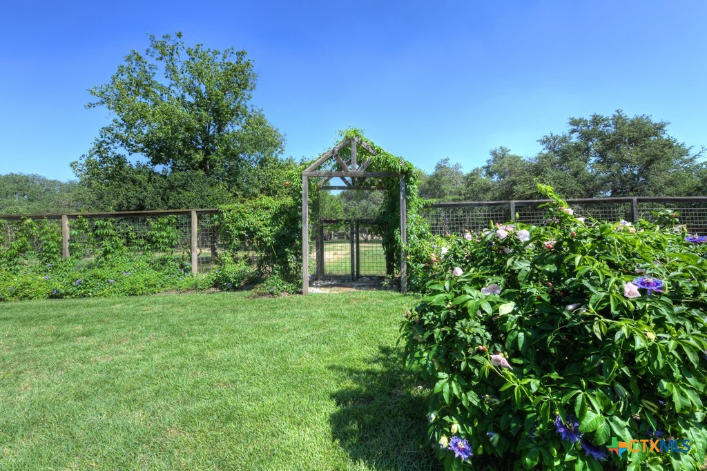 New Braunfels, Texas 78132, United States, 3 Bedrooms Bedrooms, ,2 BathroomsBathrooms,Residential,Pending,55533