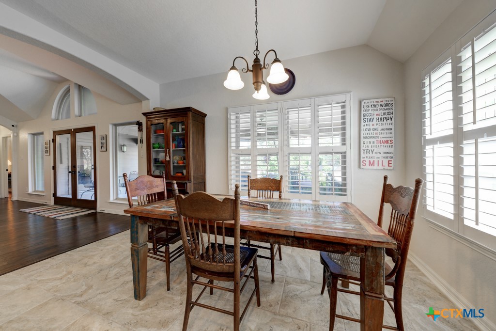 New Braunfels, Texas 78132, United States, 3 Bedrooms Bedrooms, ,2 BathroomsBathrooms,Residential,Pending,55533