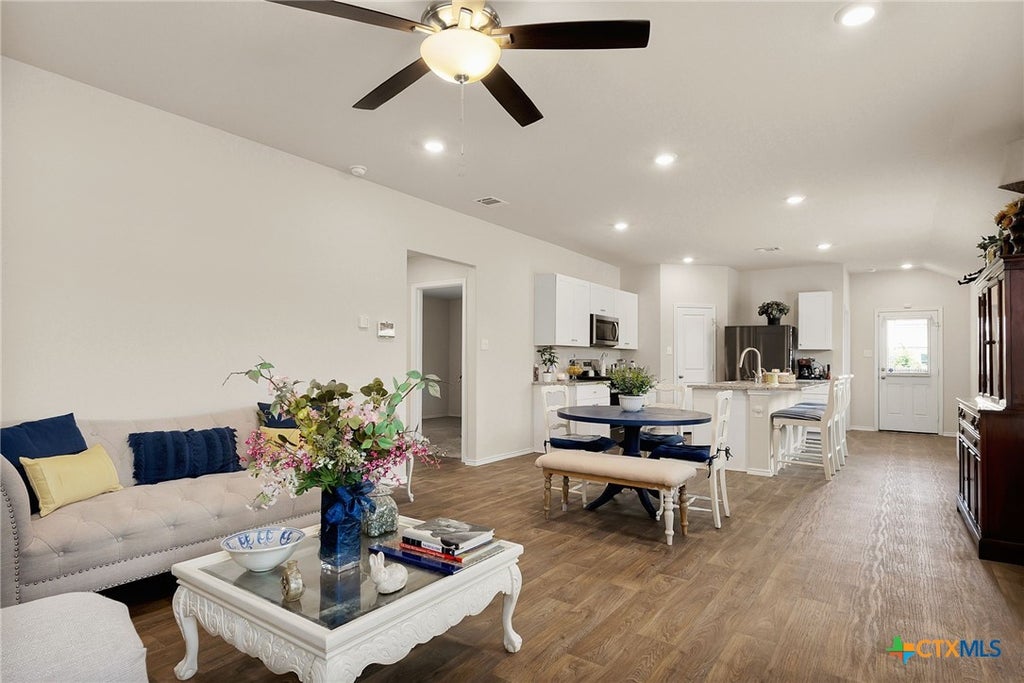 Photo of 474 Orion Drive, New Braunfels, TX 78130 (MLS # 618173)