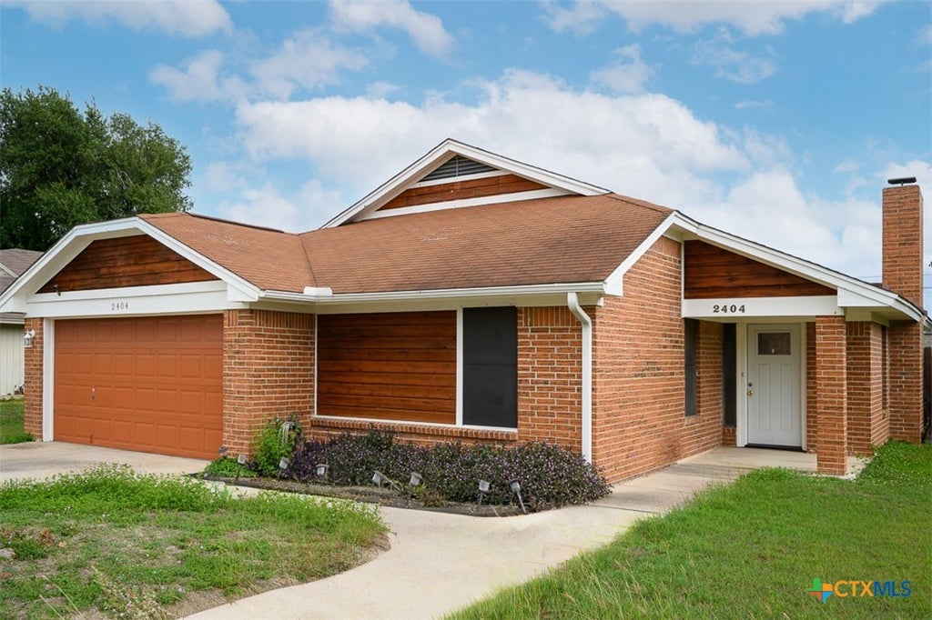 Photo of 2404 Lago Trail, Killeen, TX 76543 (MLS # 628125)