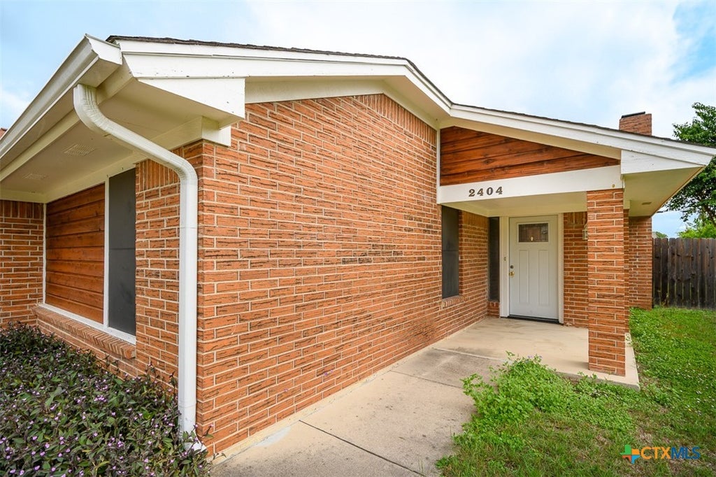 Photo of 2404 Lago Trail, Killeen, TX 76543 (MLS # 628125)