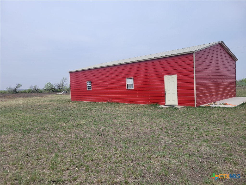 Photo 1 of 31 — 4453 County Road 619, Hamilton, TX 76531