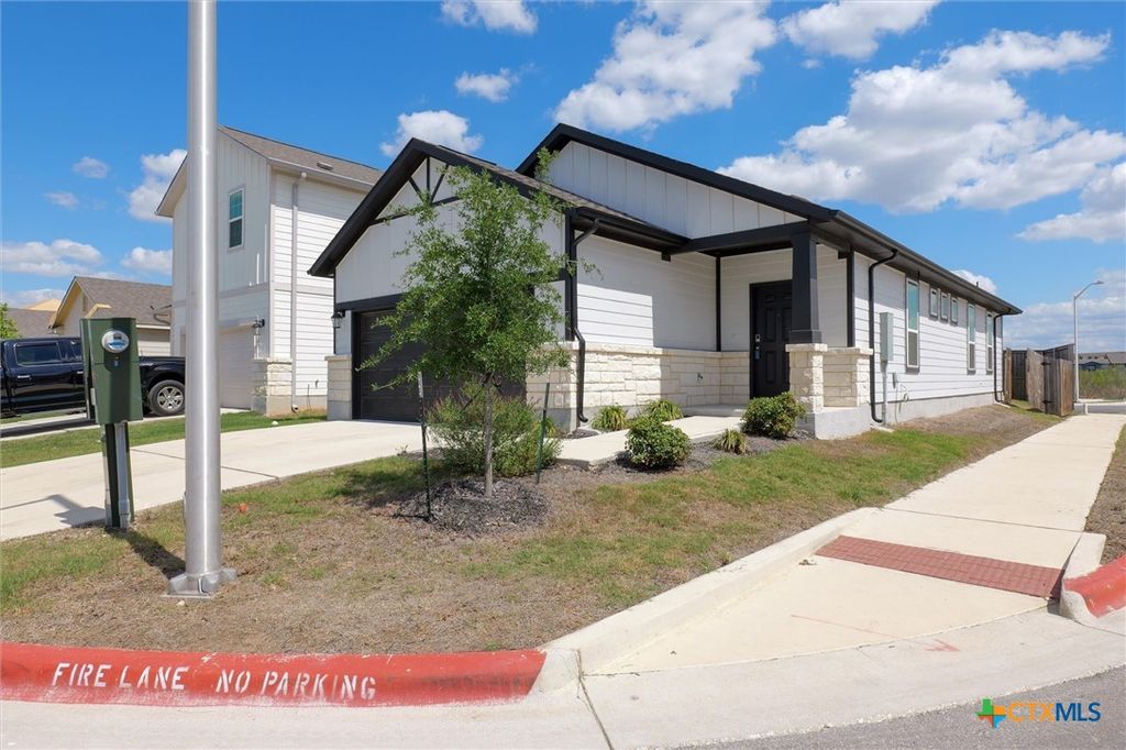 Photo of 149 Cutleaf Cove #31, San Marcos, TX 78666 (MLS # 609435)