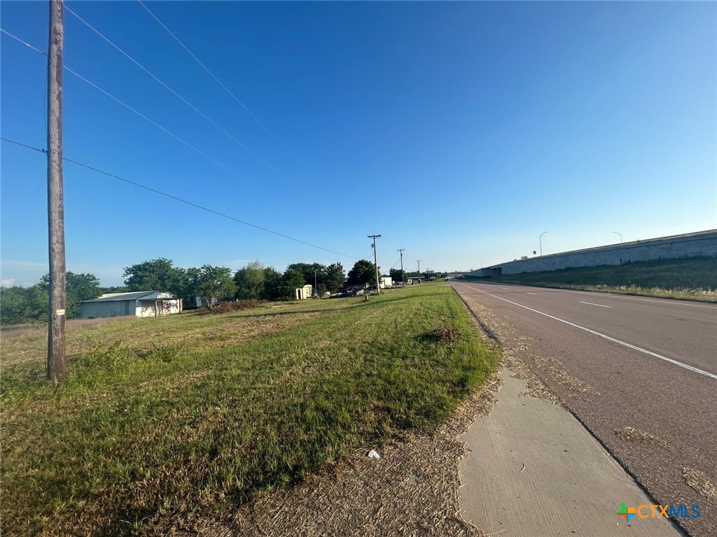 13495 N Interstate Hwy 35