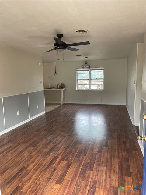 Photo of 2202 Mountain Avenue, Copperas Cove, TX 76522 (MLS # 614332)